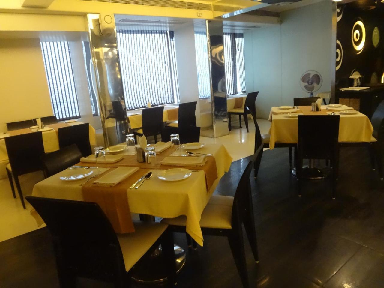Hotel Solitaire - Mumbai — Photos 3